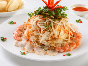 Nộm tôm cổ hũ dừa